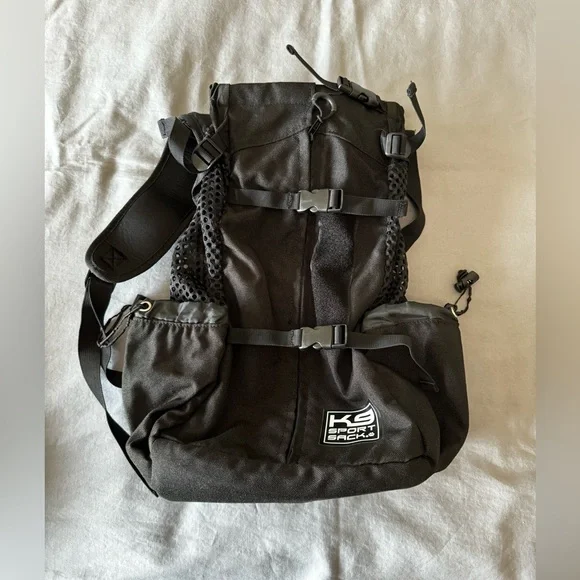 K9 Sport Sack | Dog Carrier Backpack (Medium, Air 2 - Jet Black) Pre-owned - Picture 1 of 10